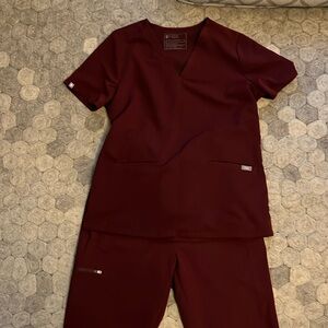 Figs Scrub Set Burgundy M/T